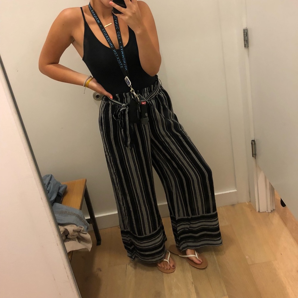 American Eagle Striped Pants